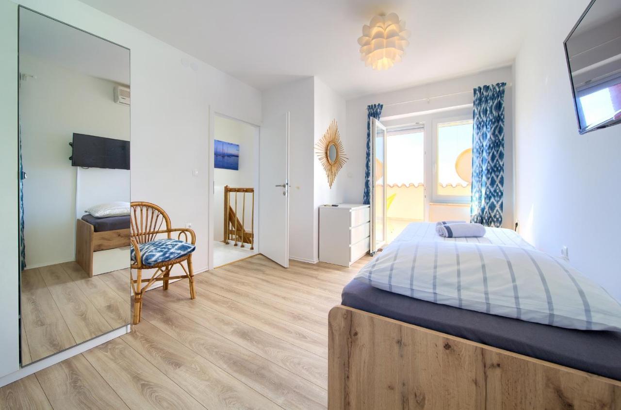 Apartament Ferienhaus Salve Maris Krk Zewnętrze zdjęcie